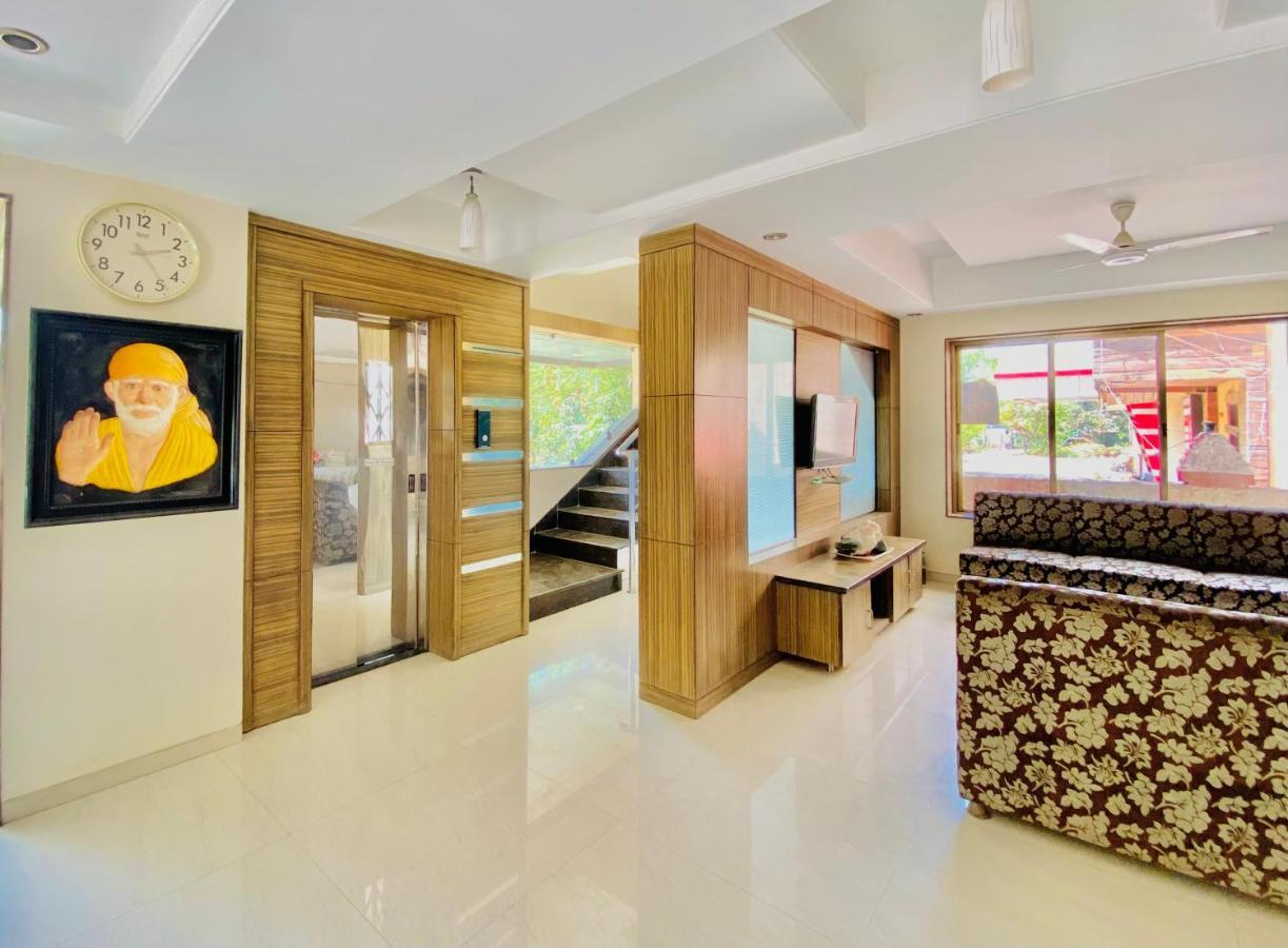 Hotel Sai Gurusthan Shirdi Exterior photo